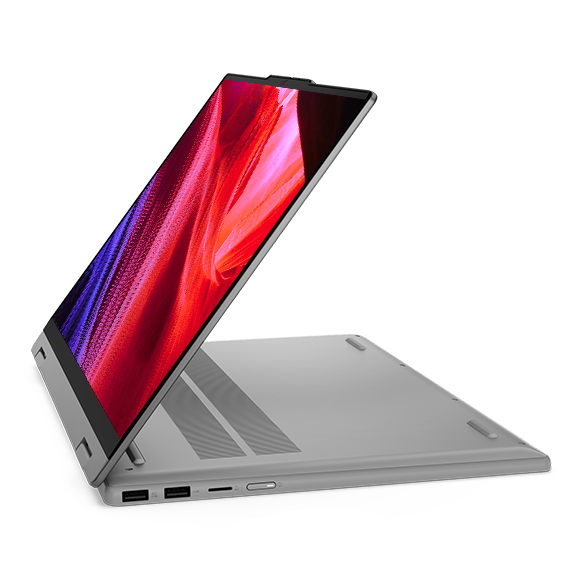 IdeaPad 5i 2-in-1 Gen 11(15.3型 Core 5)をスタンドモードにしたところ