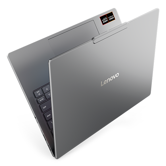 IdeaPad Pro 5a Gen 11（16型 AMD）を斜め後ろから見たところ