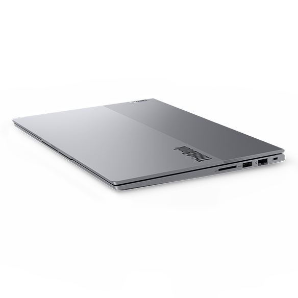 ThinkBook 14 Gen 9(14型 Intel)の薄さがわかる側面