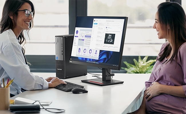ThinkCentre neo 30s Small Gen 5(Intel)をクリニックで使っているところ