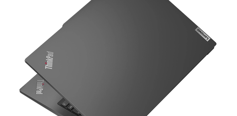 ThinkPad E14 Gen 6(14型 AMD)の天板