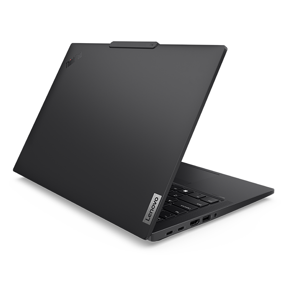 ThinkPad T14 Gen 6 ILLを持ち歩いて使っている様子