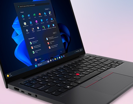 ThinkPad X13 Gen 7（13型 Intel）を持ち歩いて使っている様子